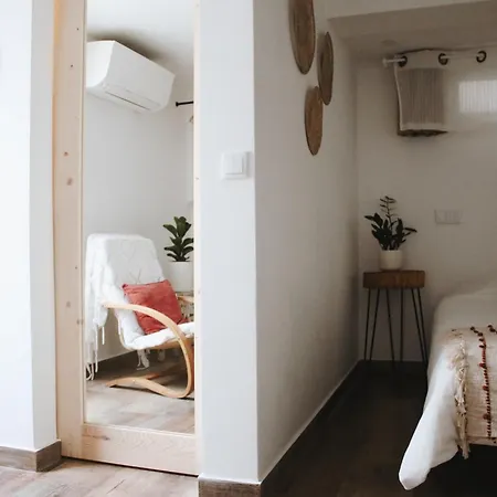 Vale - Surf & Yoga Homestay Charneca (Setubal)