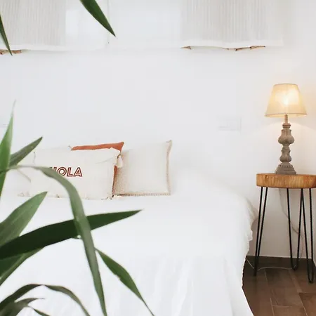 Vale - Surf & Yoga Homestay Charneca (Setubal)