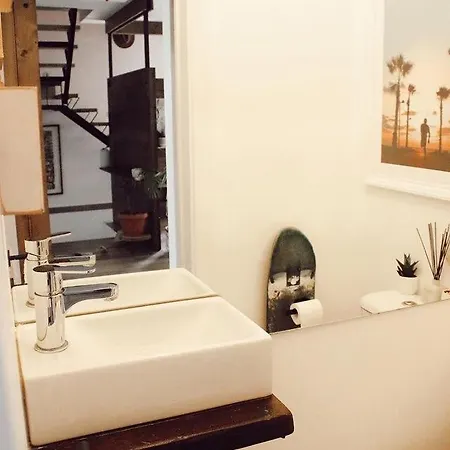 Vale - Surf & Yoga Homestay Charneca (Setubal)