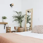 Vale - Surf & Yoga 沙尔内卡