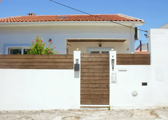 Vale - Surf & Yoga Charneca (Setubal)